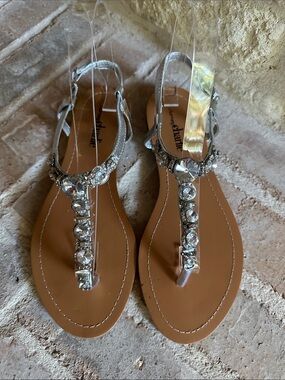 Charming Charlie Silver Jeweled T-Strap Flat Sandals